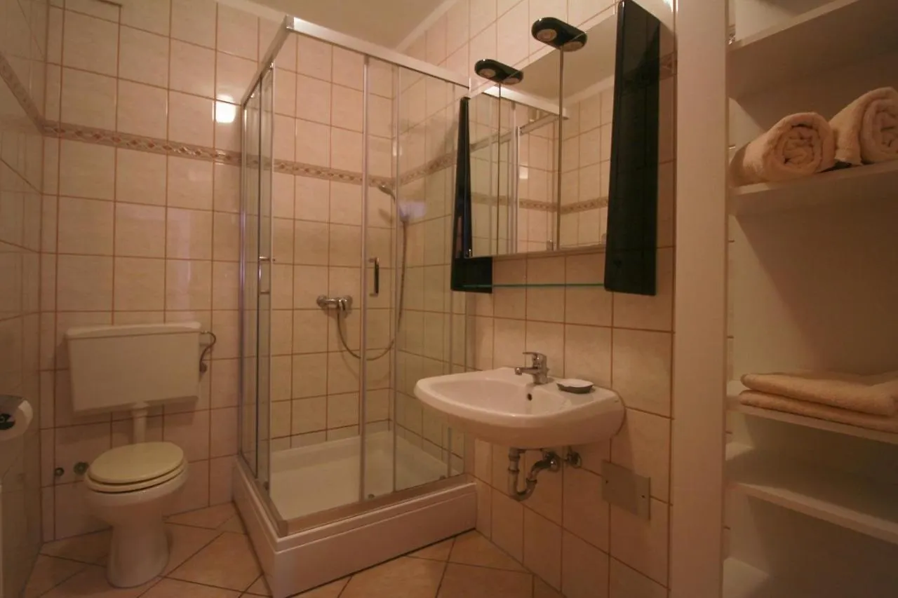 Apartments Dali Malinska 0*,  Κροατία